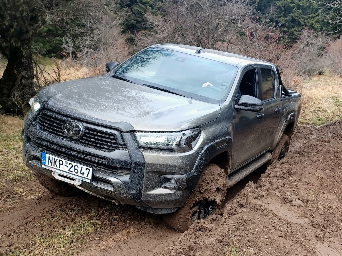 רמת הנהיגה והרכבים הרפתקאות בהתאמה אישית ביוון